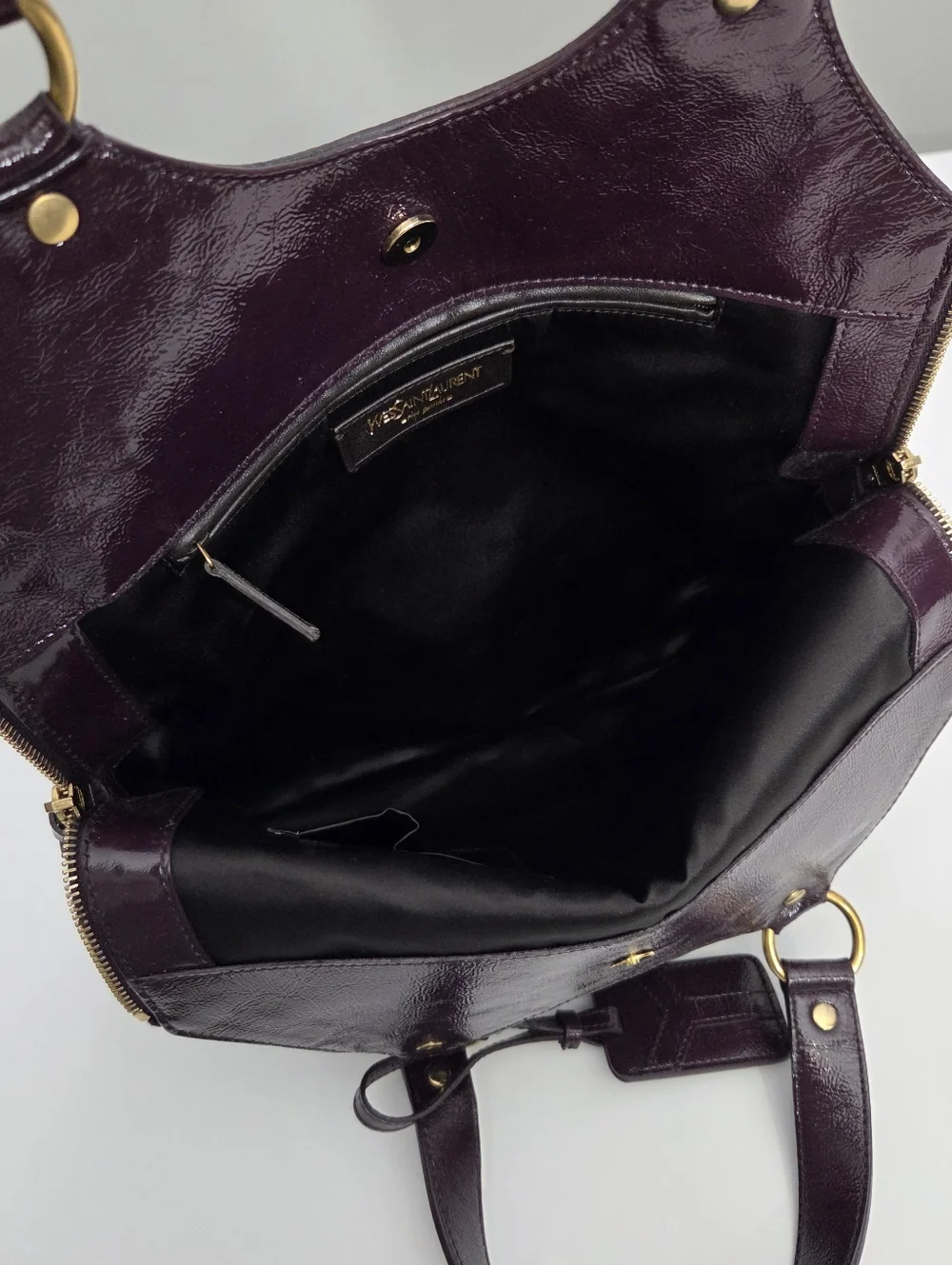 YSL YVES SAINT LAURENT SAC METROPOLIS / TRIBUTE BAG AUBERGINE EGGPLANT PATENT - Picture 6 of 10